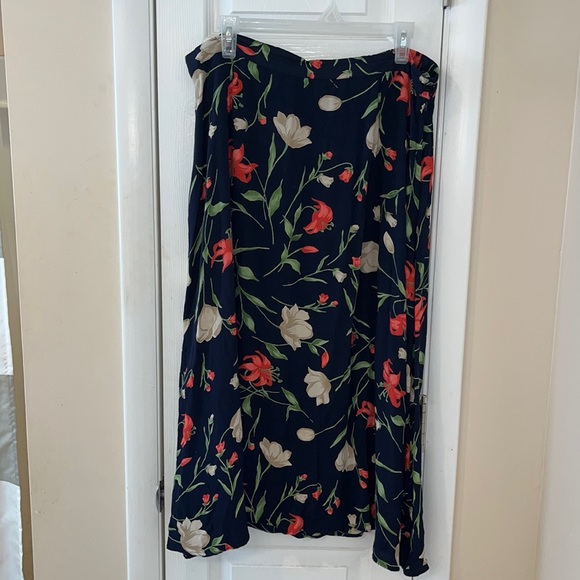 Lane Bryant Dresses & Skirts - Lane Bryant Skirt! Size 18/20 🥰